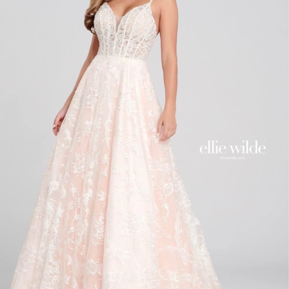NWT Ellie Wilde Dress D80-345 Prom/ Wedding dress